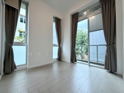 For Sale - Roots @ Transit