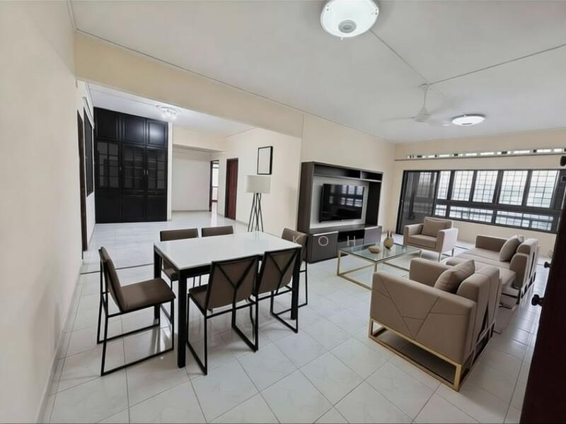 Mock-up living/dining room