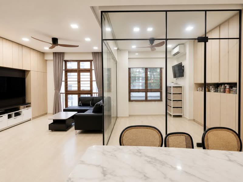 High Oak Condo, 11 Toh Tuck Road, 4 Bedrooms, 1,400 sqft, Condominium For Sale, by Alan Sim, 60220025 - Living Room - PropertyGuru.com.sg