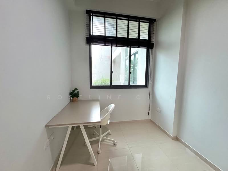 Flora View, 5 Ang Mo Kio Street 66, 2 Bedrooms, 753 sqft, Apartment For Sale, by Roseline Chan, 60220064 - Study - PropertyGuru.com.sg
