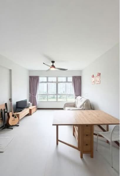 471B Upper Serangoon Crescent, 471B Upper Serangoon Crescent, 3 Bedrooms, 990 sqft, HDB Flat For Sale, by Claire C, 60220065 - Living Room - PropertyGuru.com.sg