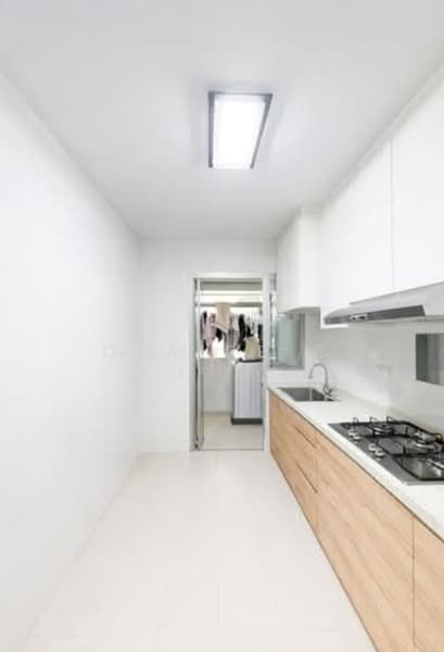 471B Upper Serangoon Crescent, 471B Upper Serangoon Crescent, 3 Bedrooms, 990 sqft, HDB Flat For Sale, by Claire C, 60220065 - Kitchen - PropertyGuru.com.sg
