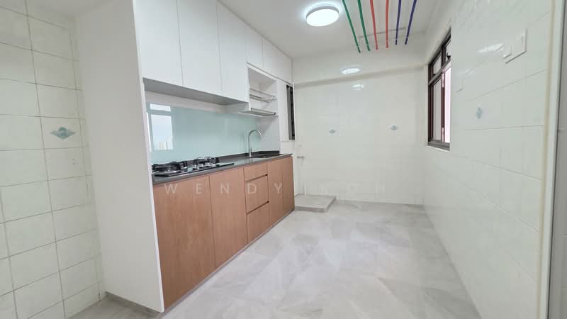 589B Montreal Drive, 589B Montreal Drive, 3 Bedrooms, 915 sqft, HDB Flat For Rent, by Wendy Koh, 60220068 - Kitchen - PropertyGuru.com.sg