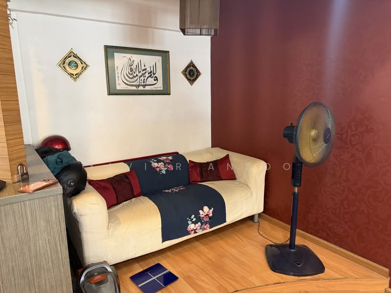 639 Choa Chu Kang Street 64, 639 Choa Chu Kang Street 64, 3 Bedrooms, 1,313 sqft, HDB Flat For Sale, by Xavier Anboo, 60220074 - Living Room - PropertyGuru.com.sg