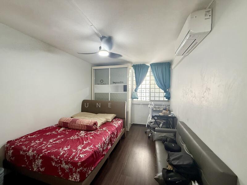 For Sale - 240 Serangoon Avenue 2