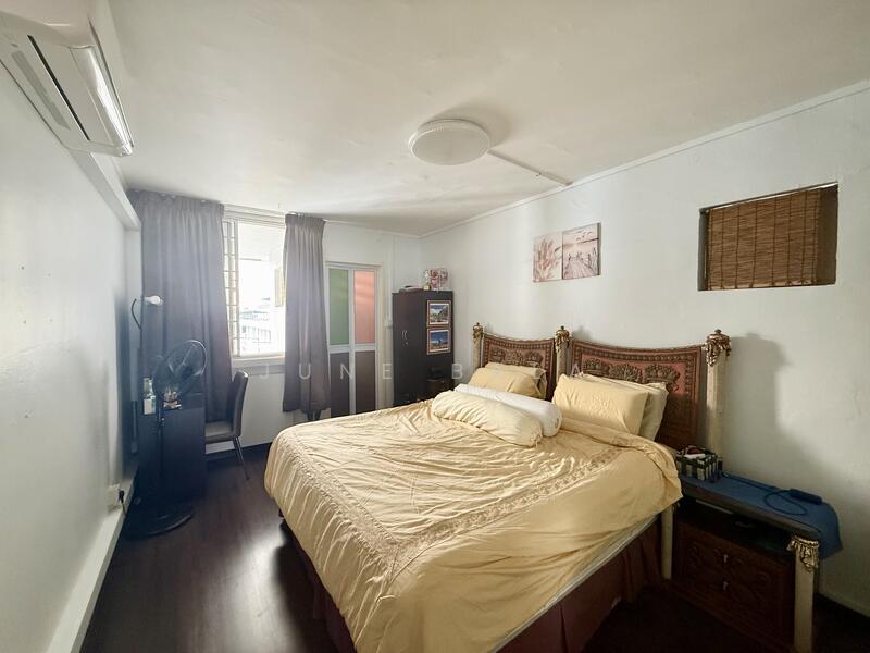 For Sale - 240 Serangoon Avenue 2