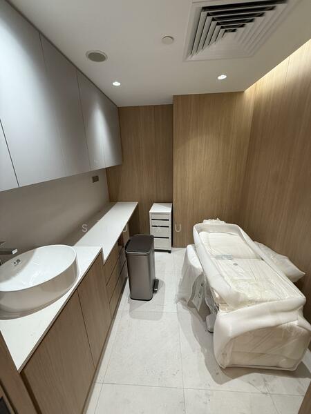 City Hall Square, 10 Coleman Street, 200 sqft, Medical For Rent, by Shu Xuan, 60220138 - Bathroom - CommercialGuru.com.sg