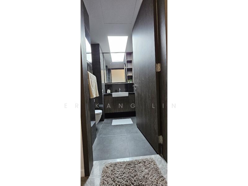 The M Condominium For Sale at S$ 1,200,000 | PropertyGuru Singapore - Bathroom