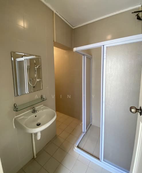 Townerville, McNair Road, Balestier / Toa Payoh, 3 Bedrooms, 2,424 sqft, Conservation House For Rent, by Alvin Tyh, 60220195 - Bathroom - PropertyGuru.com.sg