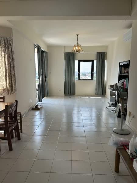 Bayshore Park, 50 Bayshore Road, 2 Bedrooms, 936 sqft, Condominium For Rent, by Alice Chia, 60220328 - Living Room - PropertyGuru.com.sg