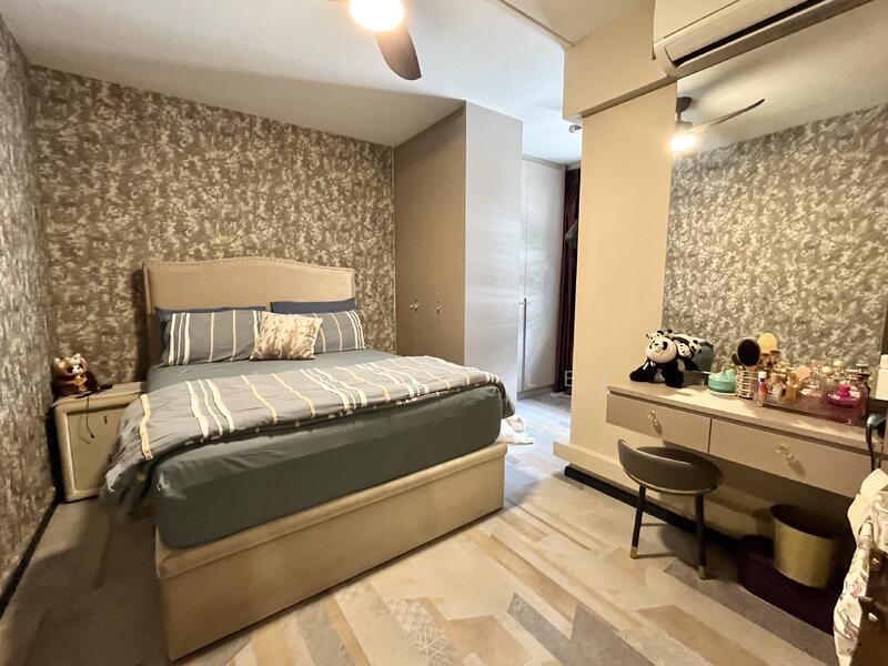 For Sale - 230 Simei Street 4