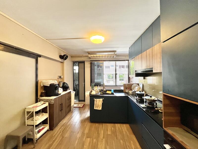 For Sale - 230 Simei Street 4