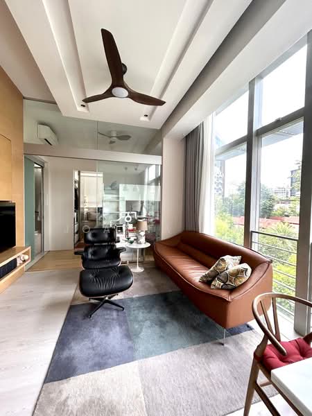 Balmoral Heights, 8 Balmoral Crescent, 2 Bedrooms, 549 sqft, Apartment For Sale, by Joanna Lim, 60220431 - Living Room - PropertyGuru.com.sg