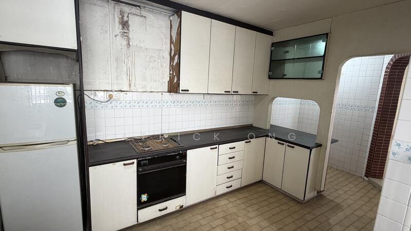 For Sale - 111 Bukit Batok West Avenue 6