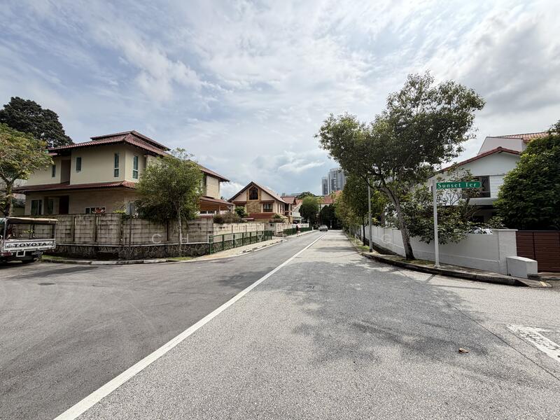 For Sale - Sunset Crescent Location