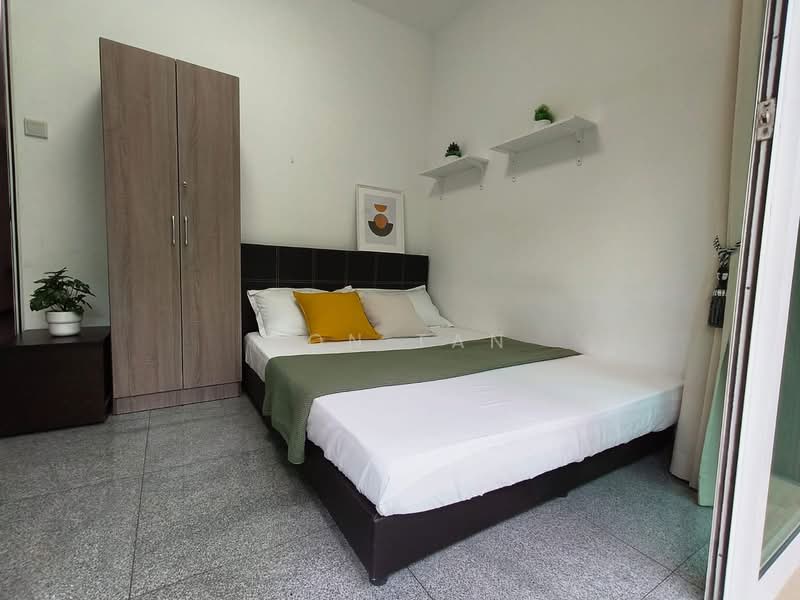 Meraprime, 301 Jalan Bukit Ho Swee, Room Rental, 150 sqft, Condominium For Rent, by Jon Tan, 60220731 - Bedroom - PropertyGuru.com.sg