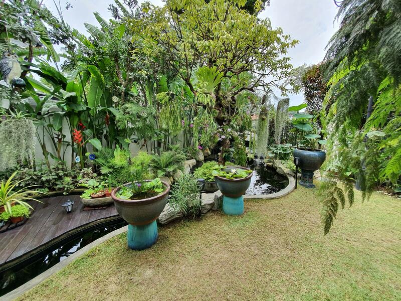 For Sale - BEAUTIFUL BUNGALOW WITH A GREAT GARDEN @ WATTEN ESTATE CALL 9191 6668