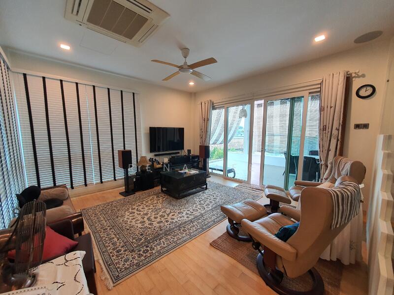 For Sale - BEAUTIFUL BUNGALOW WITH A GREAT GARDEN @ WATTEN ESTATE CALL 9191 6668