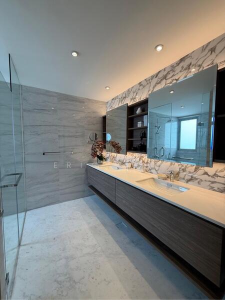 For Sale - Queens Peak