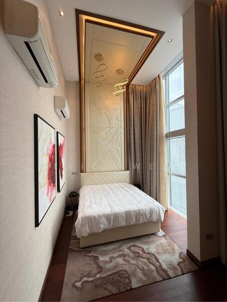 For Sale - Queens Peak