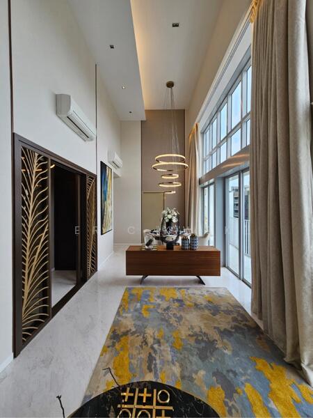 For Sale - Queens Peak