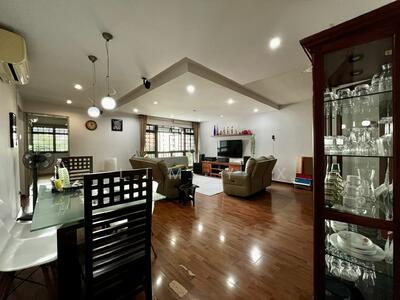 For Rent - 184B Rivervale Crescent