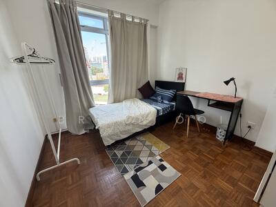 For Rent - Emerald Park