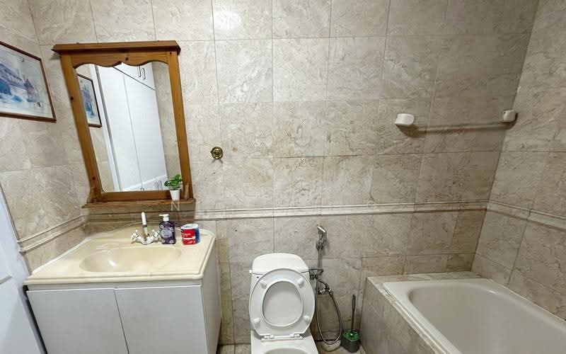 Parc Oasis, 37 Jurong East Avenue 1, Boon Lay / Jurong / Tuas, Room Rental, 170 sqft, Condominium For Rent, by Nigel Eng, 60221159 - Bathroom - PropertyGuru.com.sg