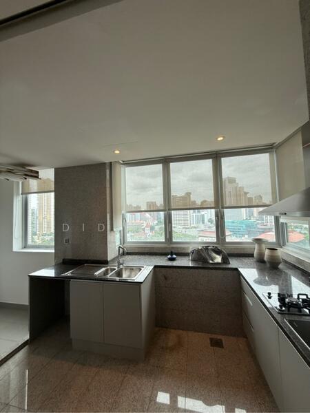 For Sale - Draycott Eight