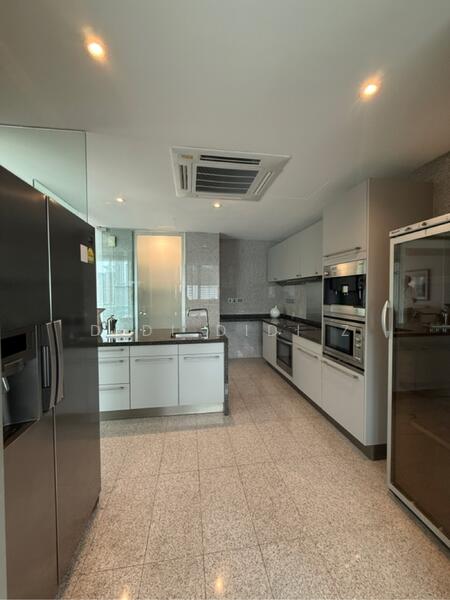 For Sale - Draycott Eight