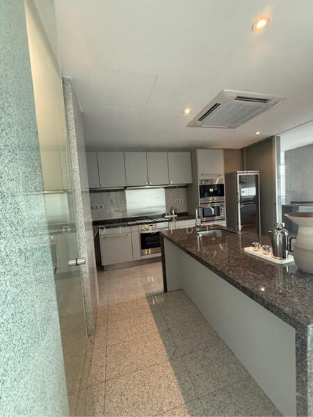 For Sale - Draycott Eight