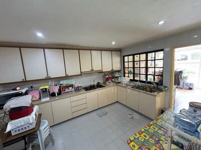 For Rent - Yunnan Gardens