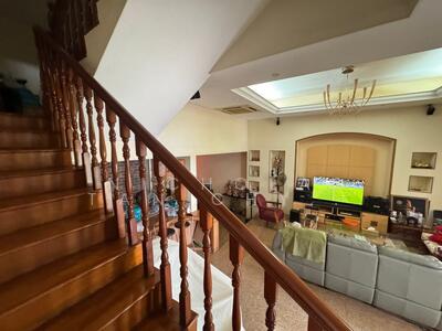 For Rent - Yunnan Gardens