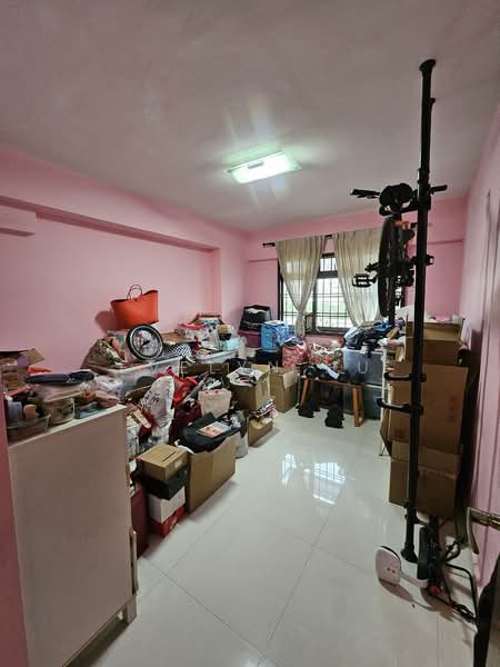 767 Bedok Reservoir View HDB Flat For Sale at S$ 799,000 | PropertyGuru Singapore - Common room 1