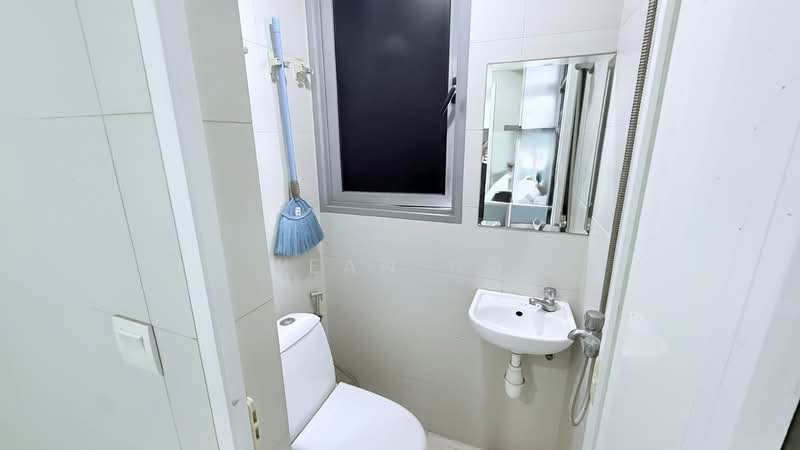 Arc at Tampines, Tampines Avenue 8, 3 Bedrooms, 1,130 sqft, Executive Condominium For Rent, by Sean Ng, 60221344 - Bathroom - PropertyGuru.com.sg