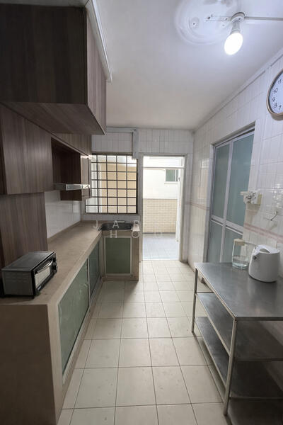 For Sale - 424 Serangoon Central