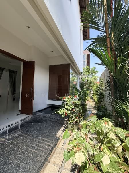 SERANGOON GARDEN ESTATE, , 6 Bedrooms, 6,200 sqft, Semi-Detached House For Sale, by Ben Chiang, 60221364 - Exterior - PropertyGuru.com.sg