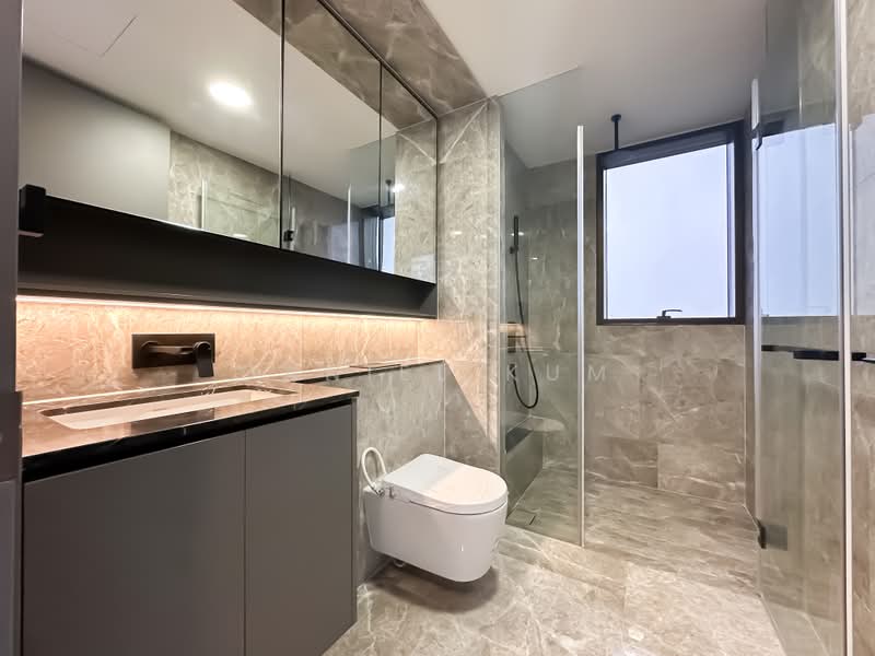 The Landmark, 173 Chin Swee Road, 3 Bedrooms, 1,076 sqft, Condominium For Rent, by Daniel Kum, 60221366 - Master Bathroom - PropertyGuru.com.sg