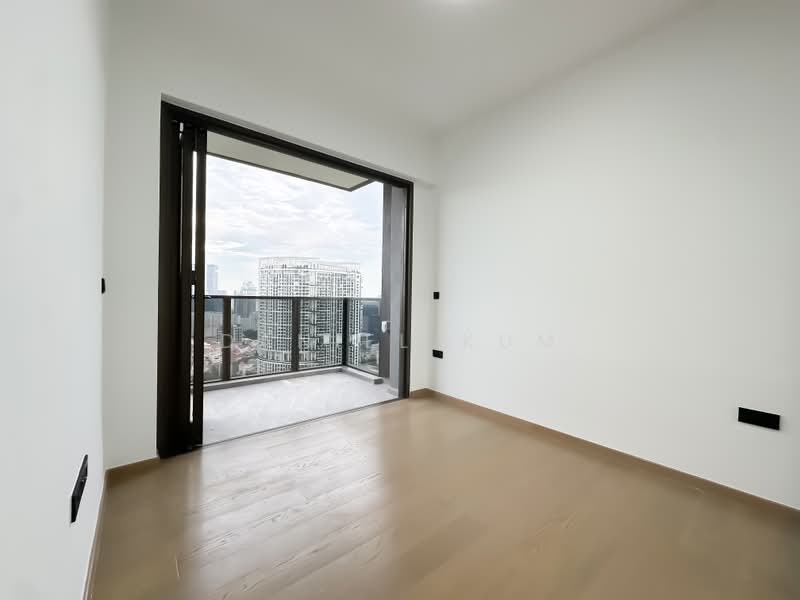 The Landmark, 173 Chin Swee Road, 3 Bedrooms, 1,076 sqft, Condominium For Rent, by Daniel Kum, 60221366 - Master Bedroom - PropertyGuru.com.sg