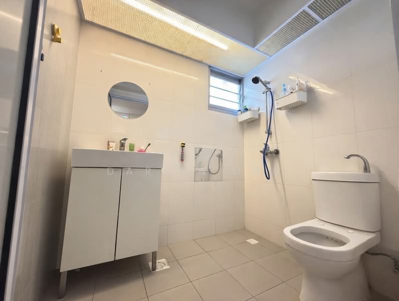 233B Sumang Lane HDB Flat For Sale at S$ 838,000 | PropertyGuru Singapore - Bathroom
