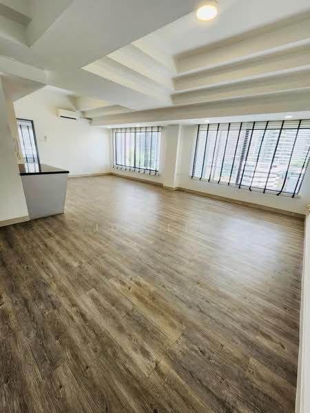 Delfi Orchard, 402 Orchard Road, 2 Bedrooms, 1,270 sqft, Apartment For Rent, by Jon Lim, 60221443 - Living Room - PropertyGuru.com.sg