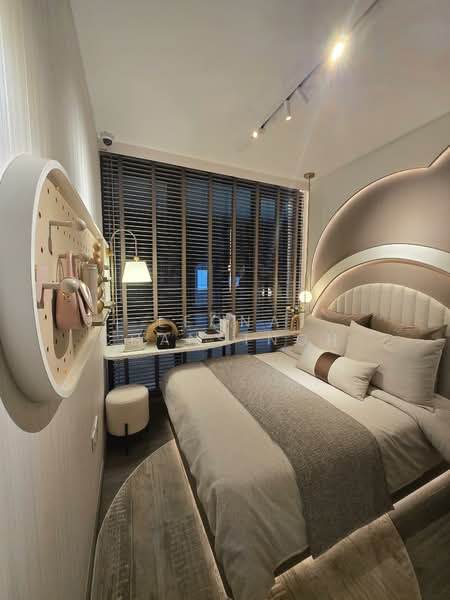 Norwood Grand, 10 Champions Way, 4 Bedrooms, 1,313 sqft, Condominium For Sale, by Leona Chansingh, 60221445 - Bedroom - PropertyGuru.com.sg