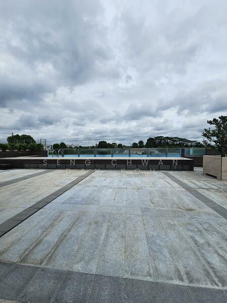 Attic Floor Infinity Swimming Pool