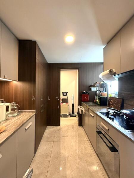 One Pearl Bank Condominium For Sale at S$ 4,380,000 | PropertyGuru Singapore - Kitchen