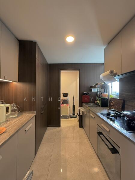 One Pearl Bank Condominium For Sale at S$ 4,380,000 | PropertyGuru Singapore - Kitchen