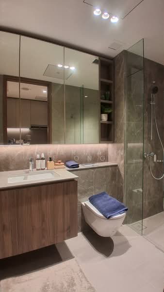 ELTA, 12 Clementi Avenue 1, 5 Bedrooms, 1,776 sqft, Apartment For Sale, by Charmaine Ong, 60221586 - Bathroom - PropertyGuru.com.sg
