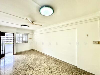 For Sale - 211 Ang Mo Kio Avenue 3