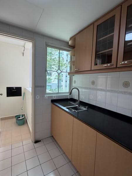Symphony Heights, 41 Hume Avenue, Clementi Park / Upper Bukit Timah, 2 Bedrooms, 1,033 sqft, Condominium For Rent, by Wong Linda, 60221638 - Kitchen - PropertyGuru.com.sg