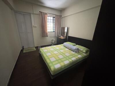 For Rent - 704 Ang Mo Kio Avenue 8