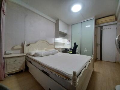 For Rent - 239 Jurong East Street 21